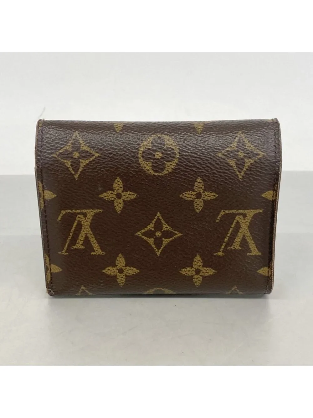 Louis Vuitton dirt good